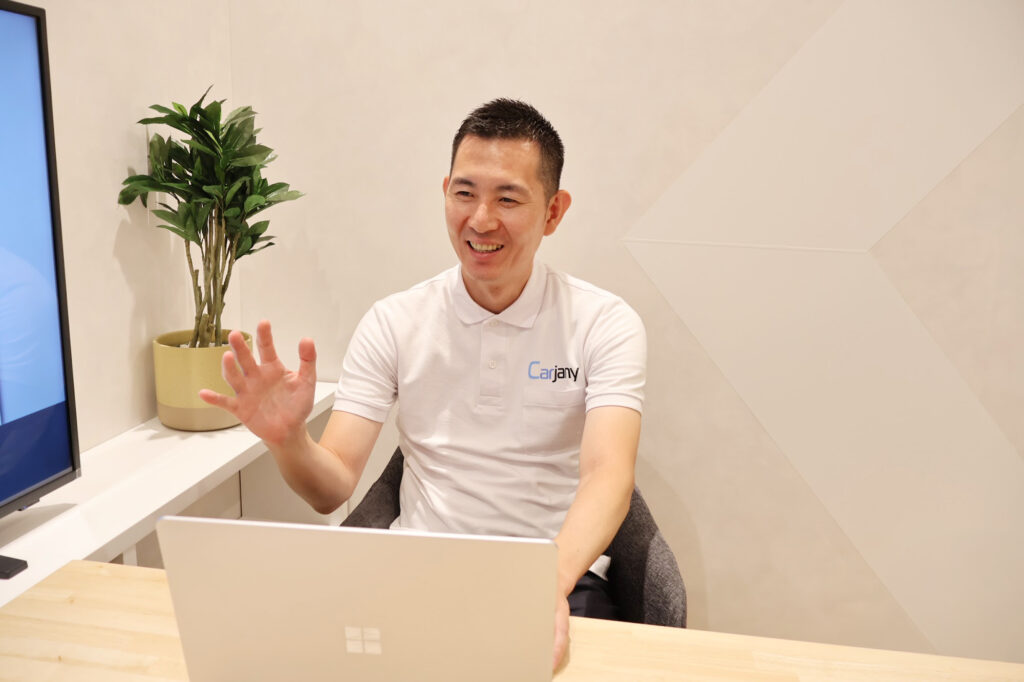 実証で500人以上の顧客と対話し、購買行動や利用目的を確かめた渡邊氏。